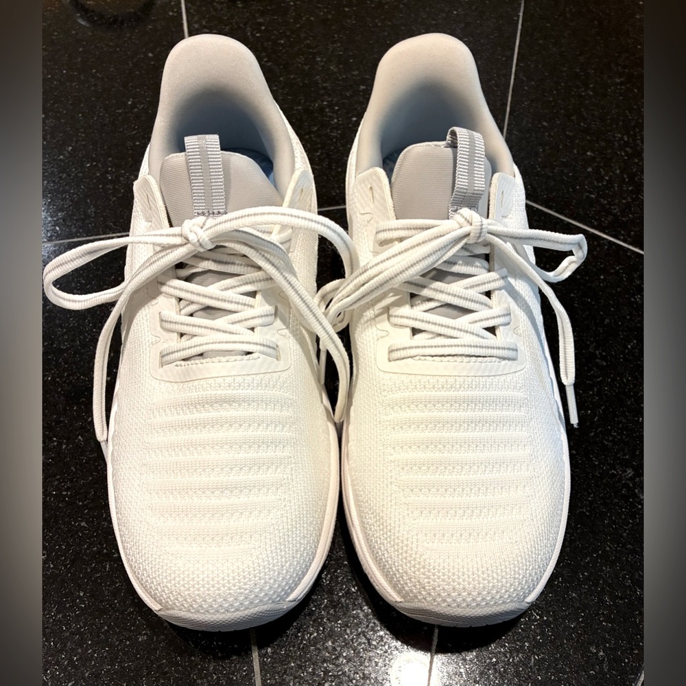 Orthofeet Sneakers Kita Hands Free Laces  White SZ. 6D NWOB Womens